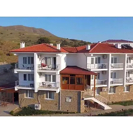 Hotel Estia 3*